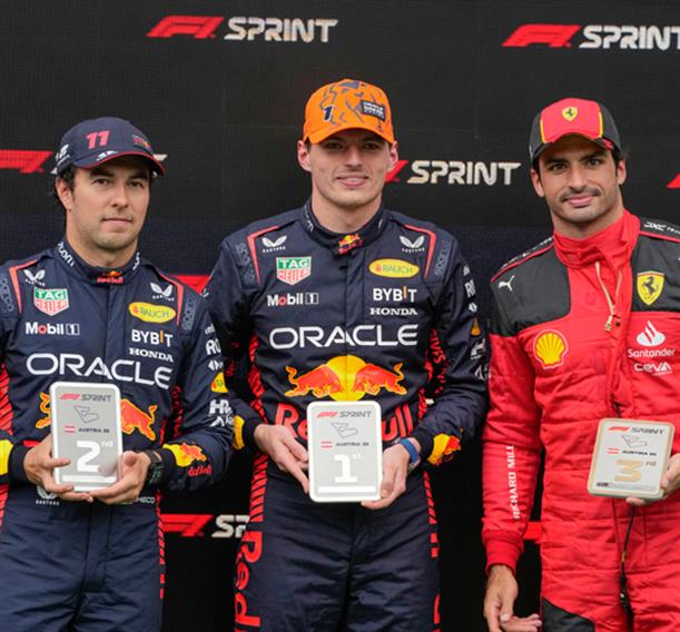 GP Αυστρίας - Sprint: Νικητής ο Verstappen έπειτα από μάχη με τον Perez, τρίτος ο Sainz