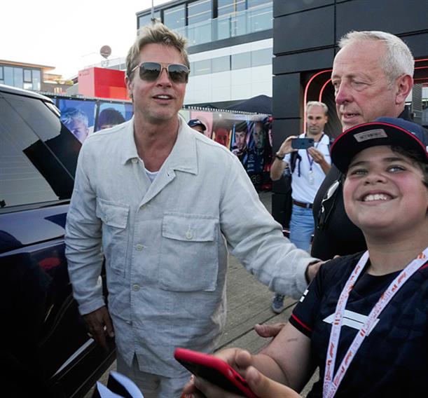 Ο Brad Pitt στο Silverstone