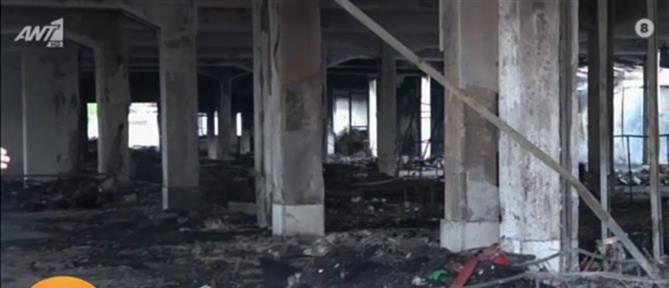 Αιγάλεω: Φωτιά σε εγκαταλελειμμένο κτήριο (βίντεο)
