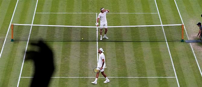 Wimbledon: Τσιτσιπάς και Κύργιος έφαγαν... πρόστιμο