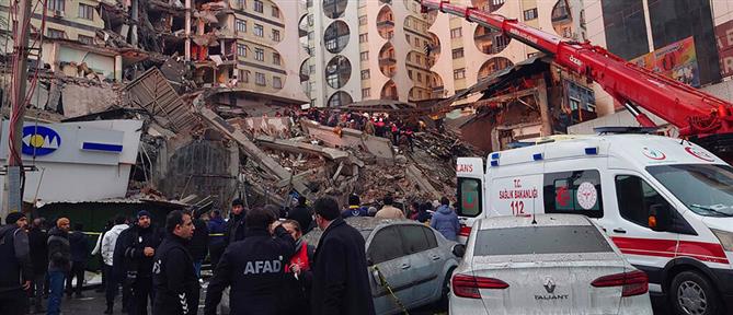 Σεισμός 7,8 Ρίχτερ σε Τουρκία - Συρία: Εκατοντάδες νεκροί, αγνοούμενοι και μεγάλες καταστροφές (εικόνες)