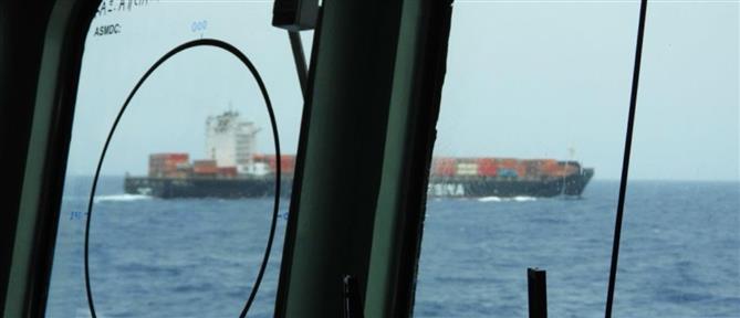 Ερυθρά Θάλασσα: Η φρεγάτα “Ψαρά” προστάτευσε εμπορικό σκάφος στον Κόλπο του Άντεν (εικόνες)