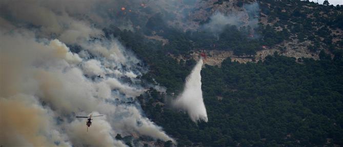 Φωτιά στο Ηράκλειο: Πετούσαν πέτρες σε ελικόπτερο της Πυροσβεστικής