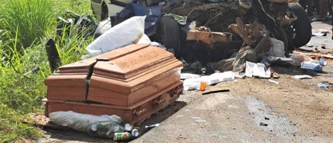 Καμερούν: πήγαιναν σε κηδεία και σκοτώθηκαν σε πολύνεκρο τροχαίο (εικόνες)